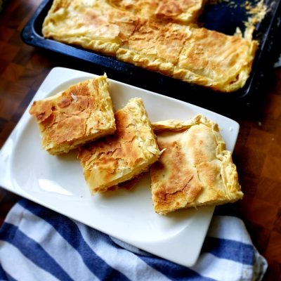Börek mit Joghurt und Eier