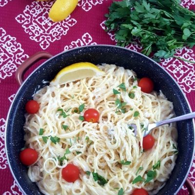 One Pot Spaghetti in Sahne-Soße