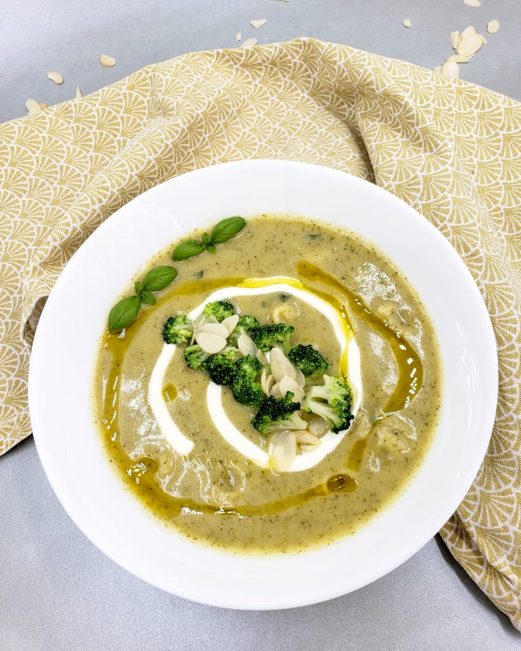 Cremige Brokkolisuppe