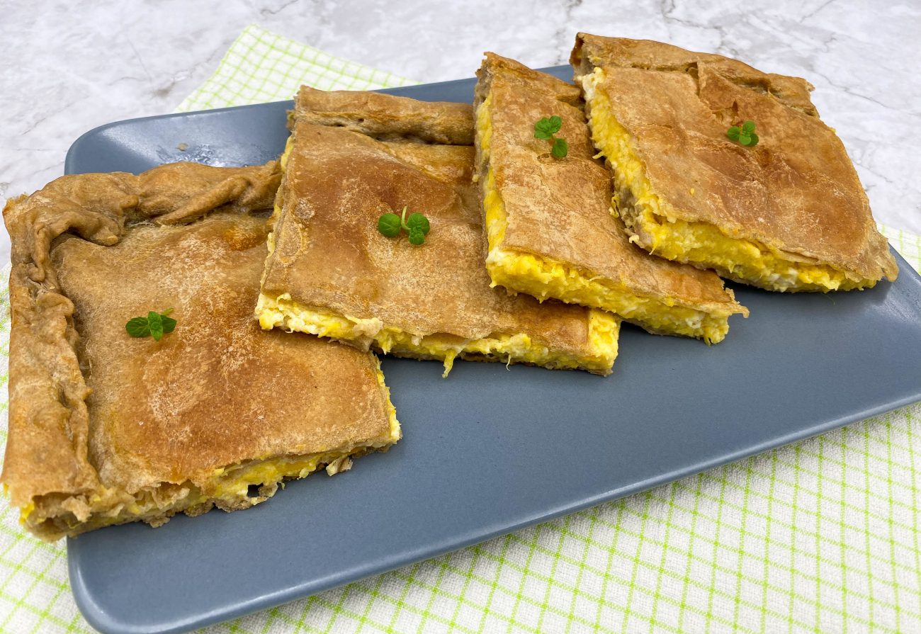 Börek vom Blech mit Kürbis und Feta