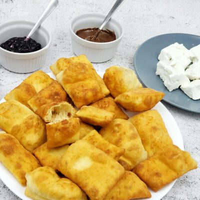 Petulla (albanische Krapfen - süß oder herzhaft)