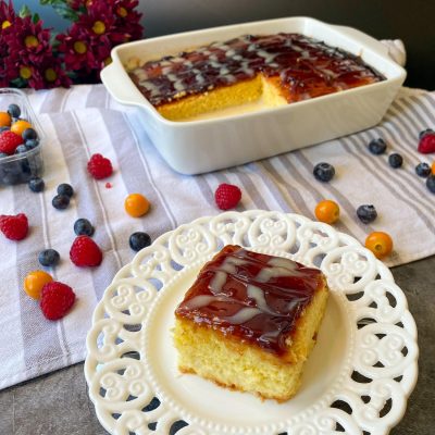 Milchkuchen mit Karamellsoße (Trilece)