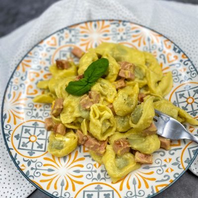Tortellini Panna e Prosciutto